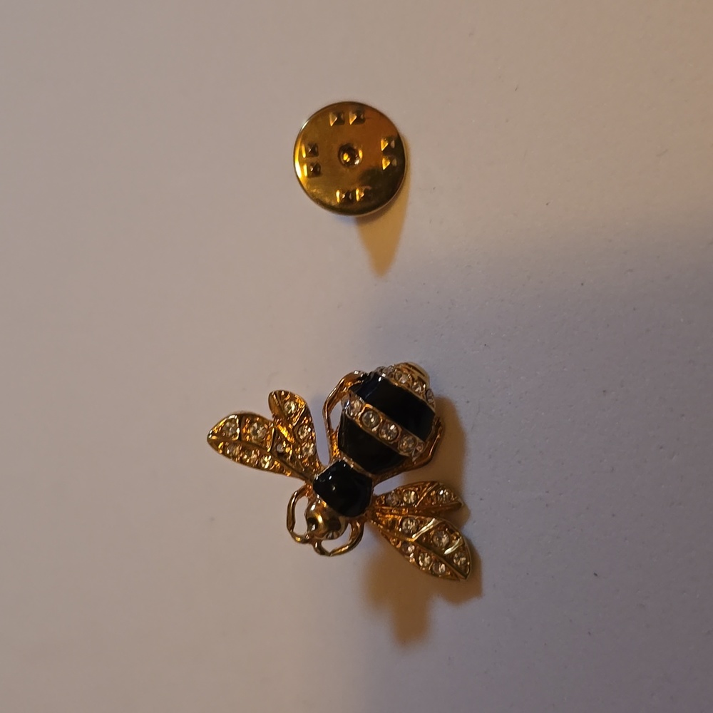 Bumblebee Pin - Picture 4 of 4